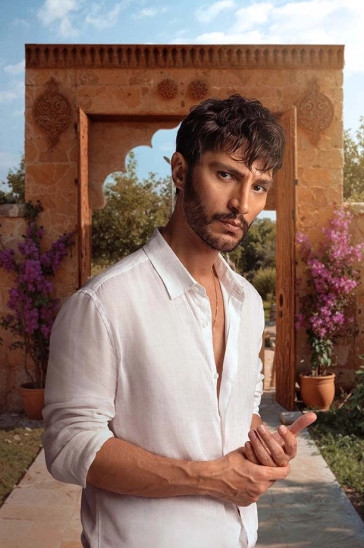 Постер из сериала Преемник: зов предков