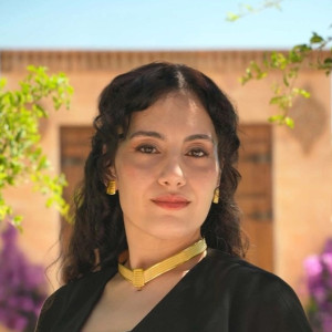 Инджи Сефа Джингёз в роли Нургюль Йелдуран — сериал Преемник: зов предков