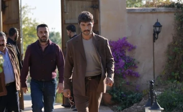 Кадр из 12 серии Преемник: зов предков