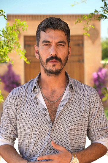 Постер из сериала Преемник: зов предков